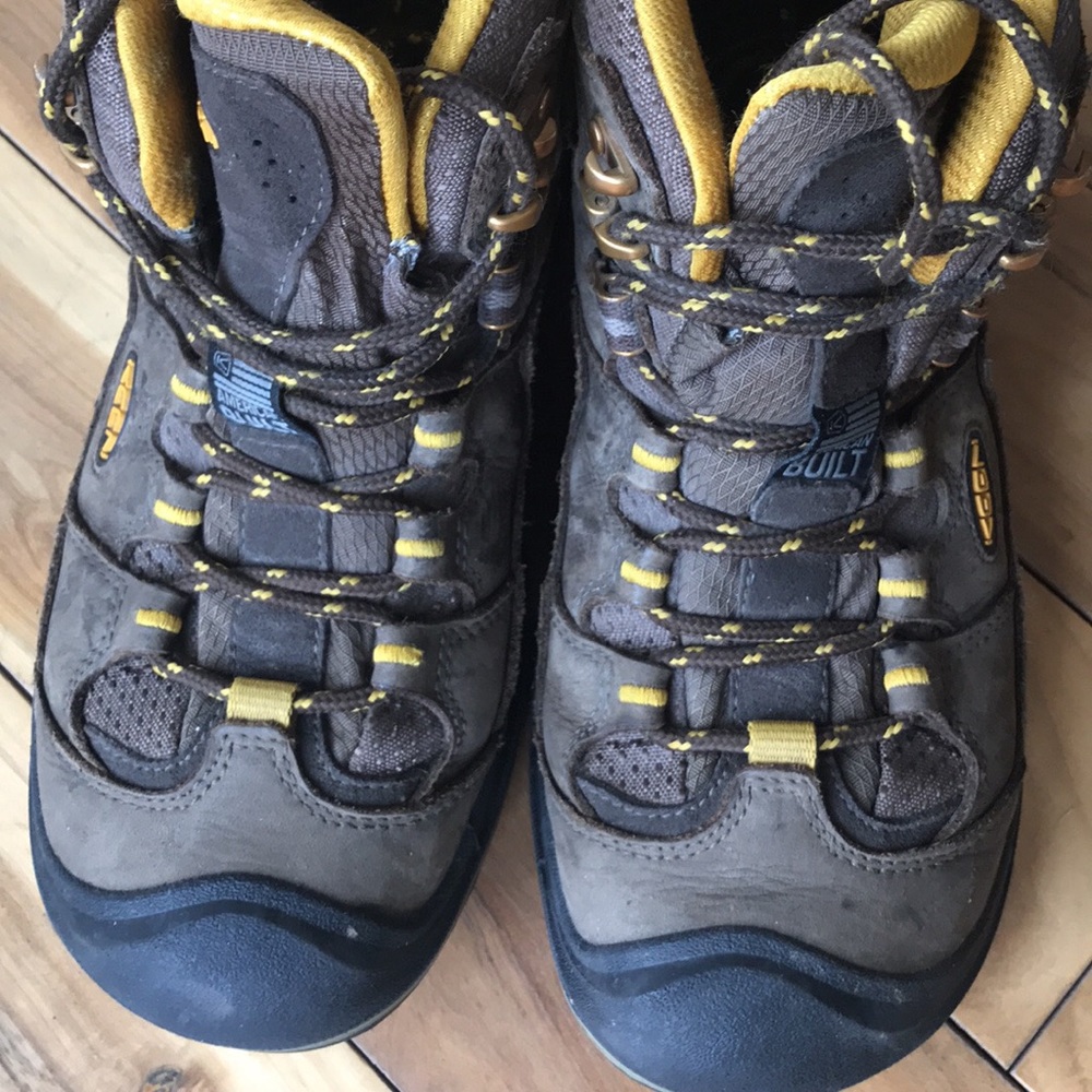 Keen hiking boots